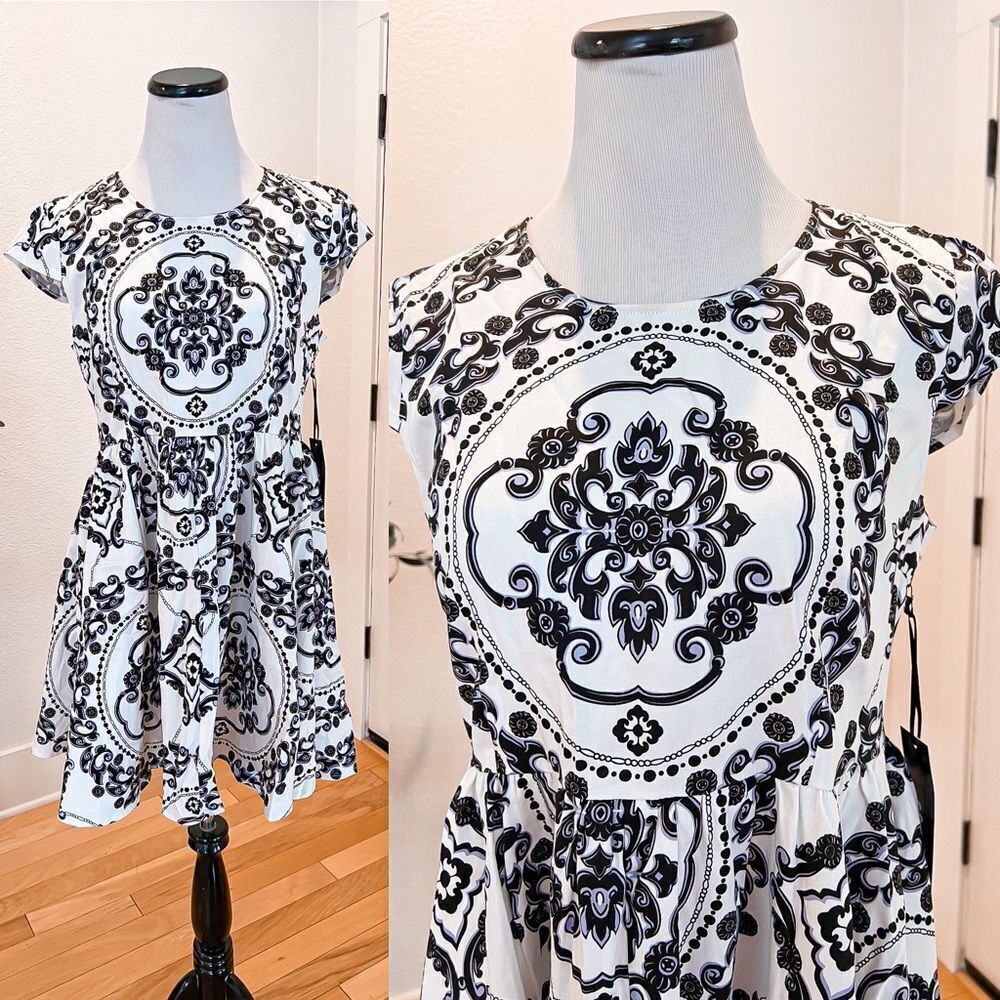 Lulus paisley black blue print short dress